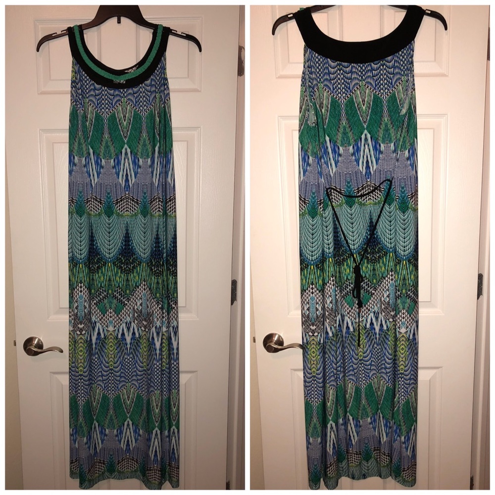 Sleeveless dressbarn Dress